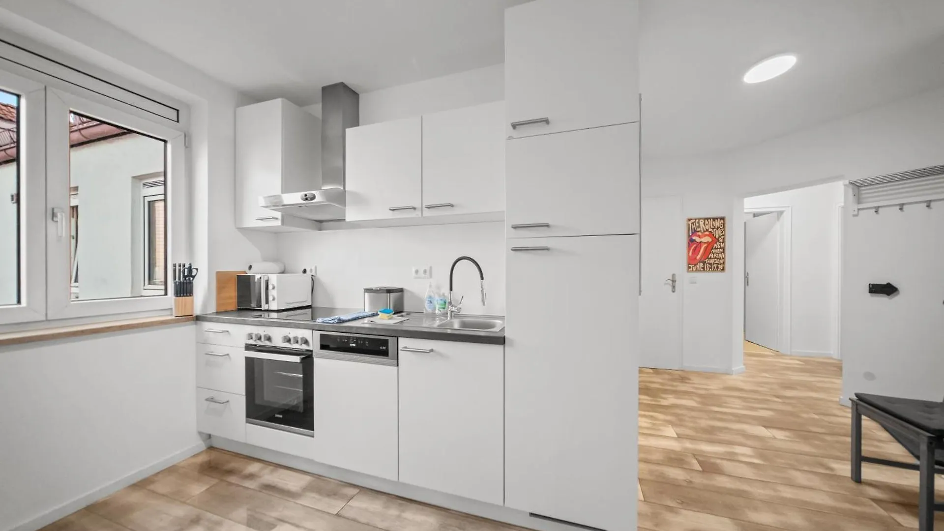 8 Min Per U-Bahn Zum Marienplatz - 120 Qm Schwabing - 3 Sz - 2 Baeder - 9 Personen Apartman München