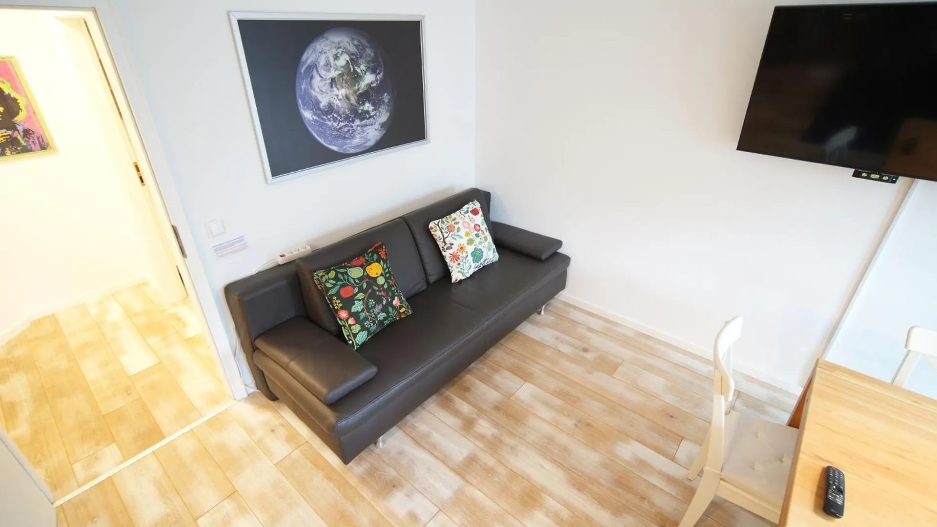 8 Min Per U-Bahn Zum Marienplatz - 120 Qm Schwabing - 3 Sz - 2 Baeder - 9 Personen Apartman München